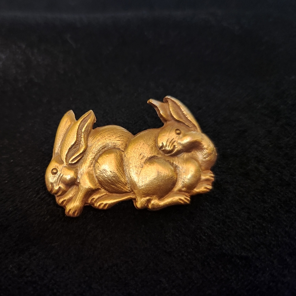 PEM Goldtone /BrassyRabbits Brooch Pin